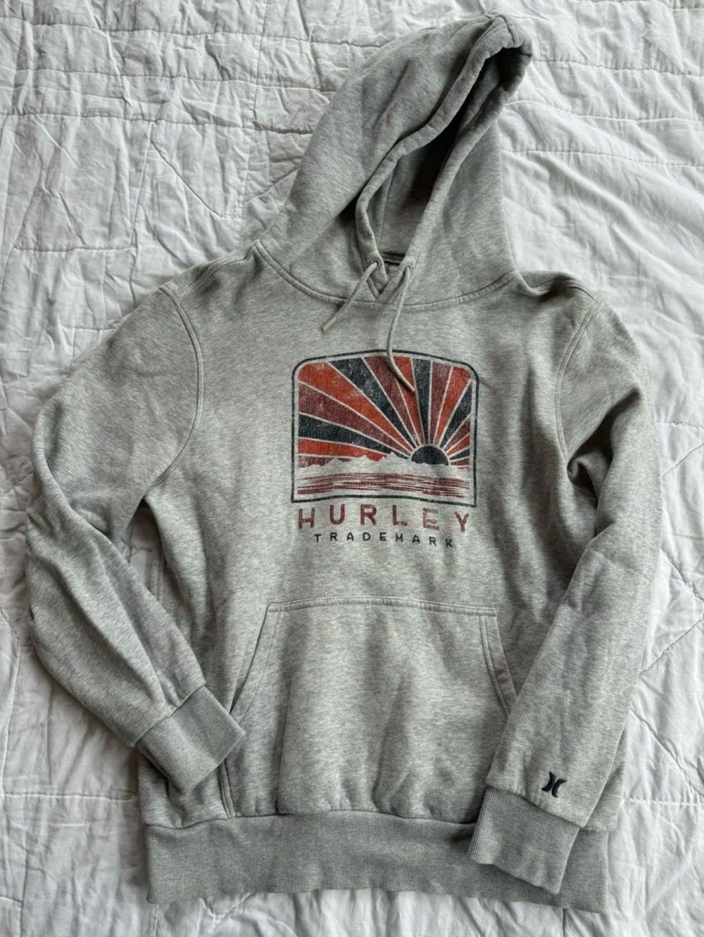 Hurley Gray Graphic Hoodie Sweatshirt Sunset Medium
